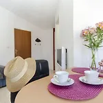 Marija * Vodice